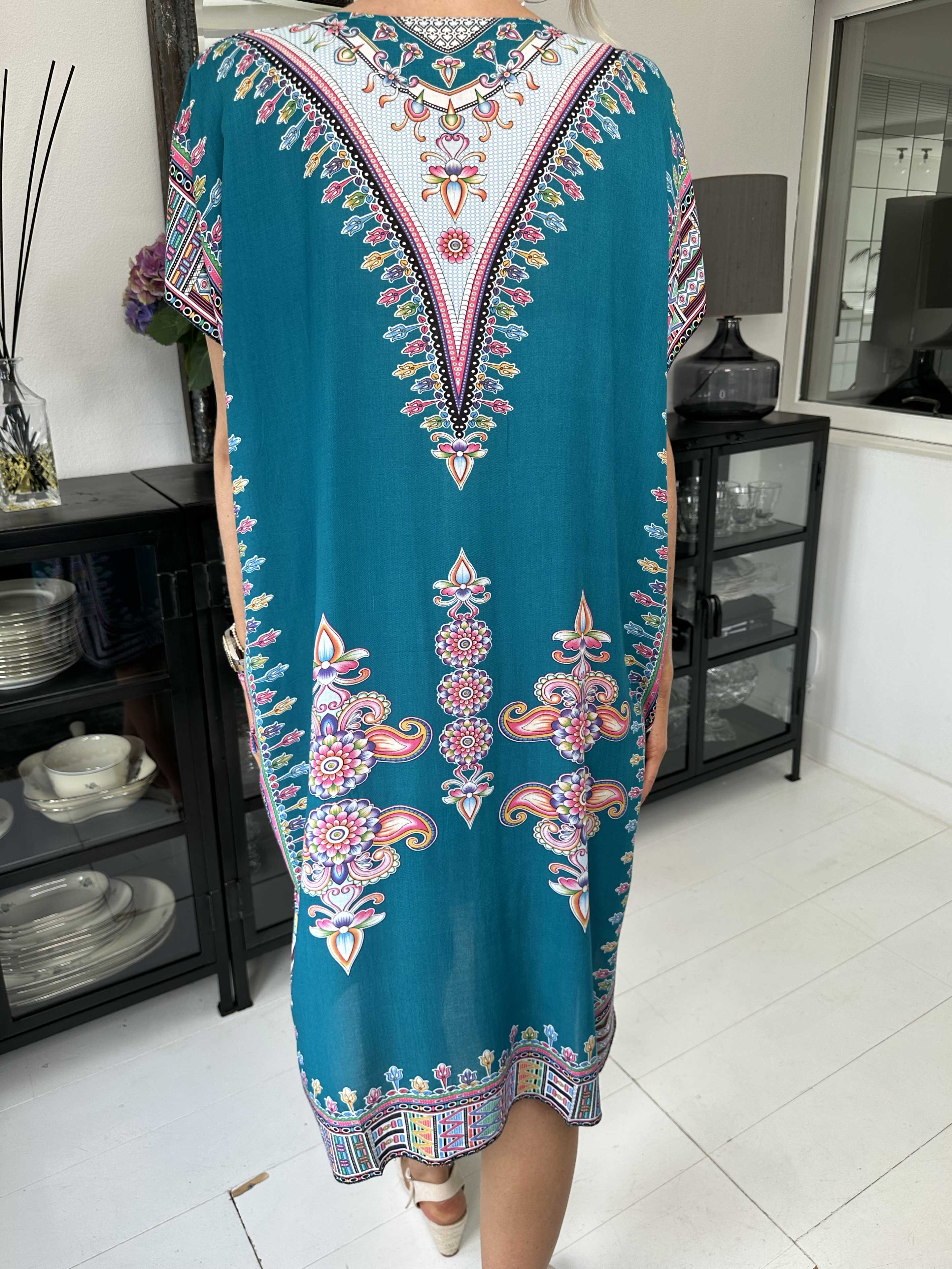 Mille - Let og luftig tunika i farvet mønster